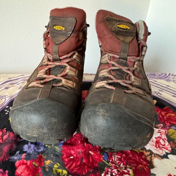 Keen Hiking Boots Sz 9 - Picture 2 of 6